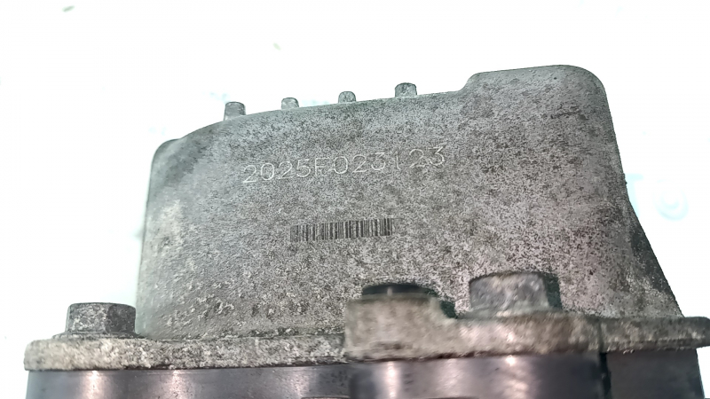 Помпа водяная Toyota Camry v55 15-17 hybrid usa с корпусом