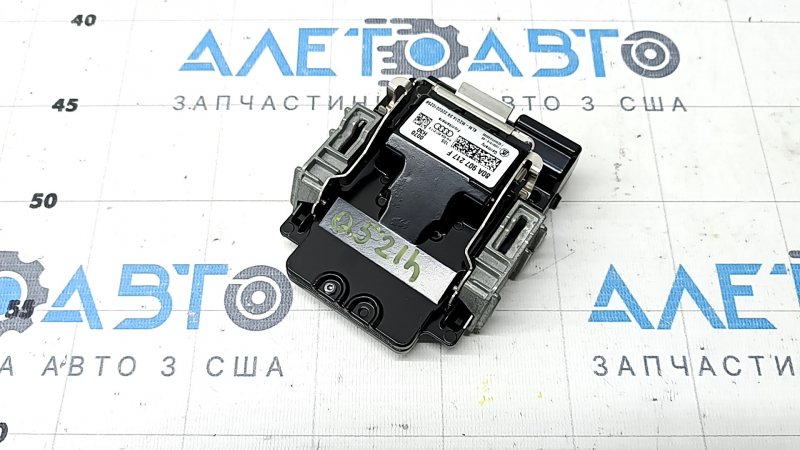 Камера слежения за полосой Audi Q5 80A 21-24