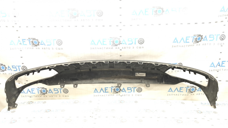 Губа заднего бампера Audi A6 C8 19-23 структура, S-line, потёрта, царапины, в краске