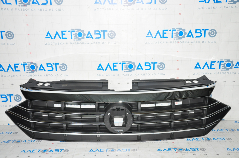 Решетка радиатора grill VW Jetta 19-21 без эмблемы