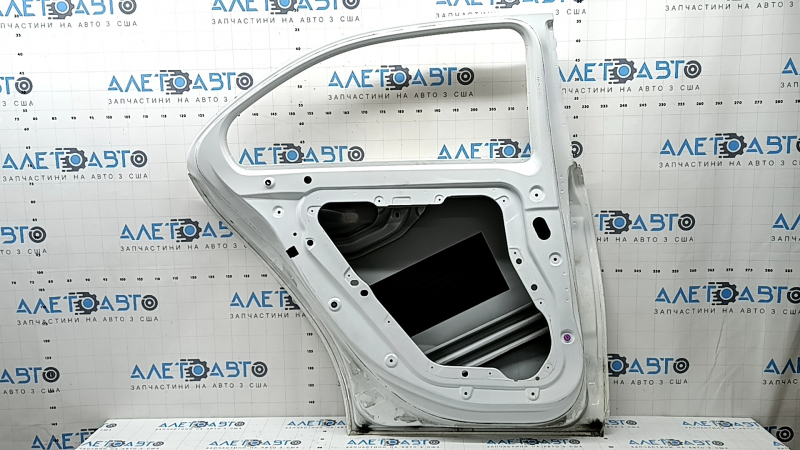 Дверь голая задняя левая Mercedes A-class V177 19-22 белый 149
