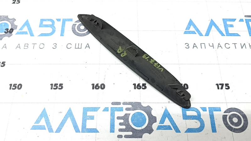 Решетка заднего бампера правая Mercedes A-class V177 19-22 AMG pkg