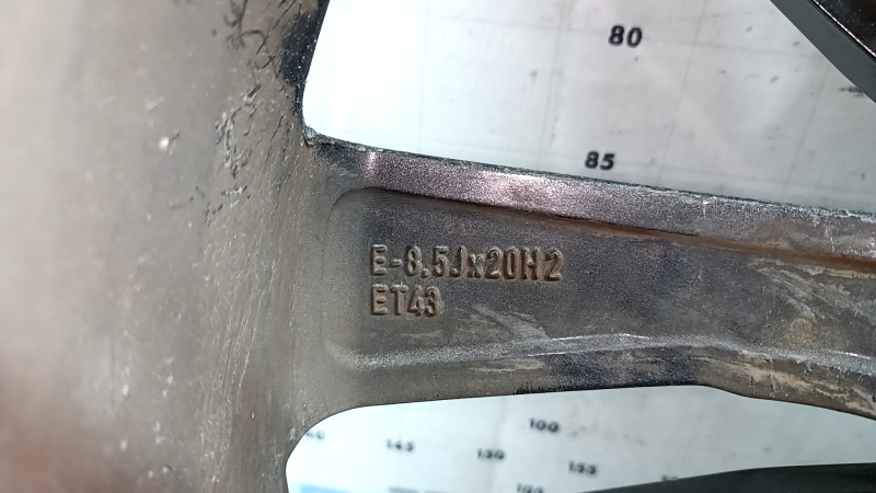 Диск колесный R20 8,5J ET:43 Audi A6 C8 19-24 стиль C1S легкая бордюрка, коррозия