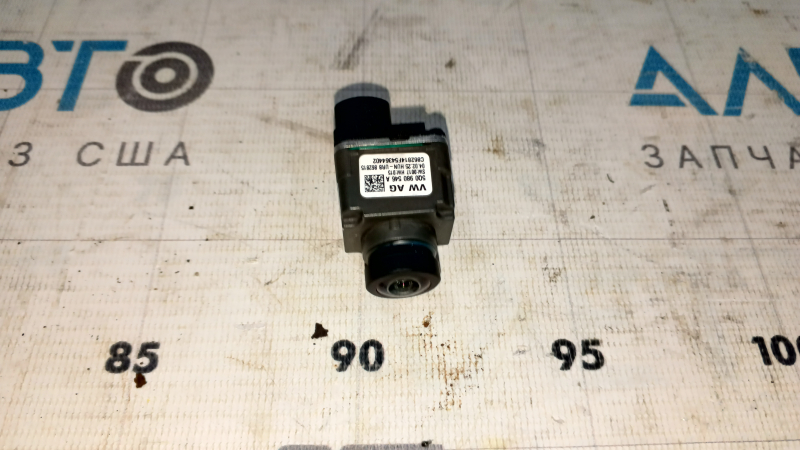 Камера передняя Audi Q7 16-19