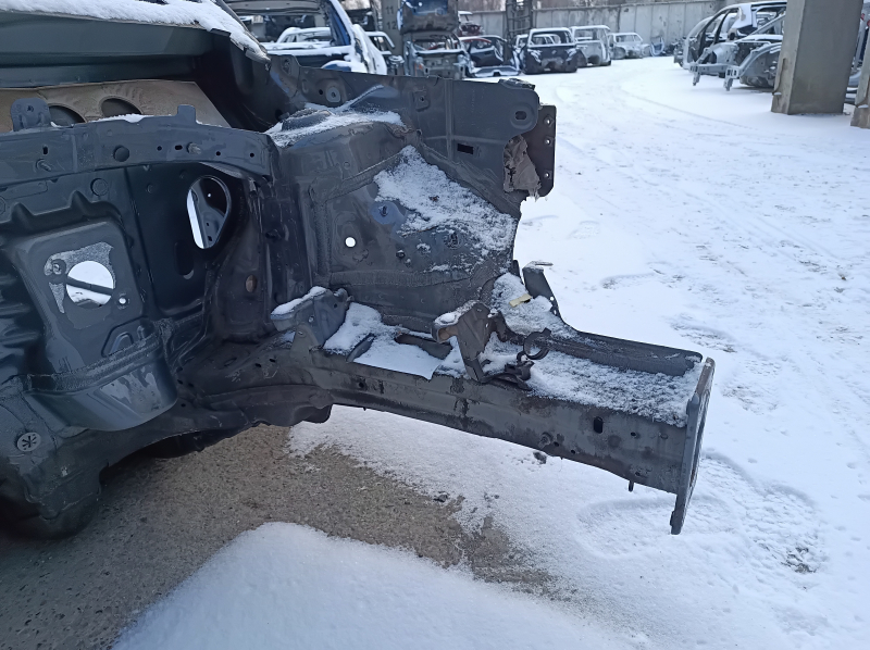 Четверть передняя левая VW Tiguan 18-24 на кузове, графит, тычка