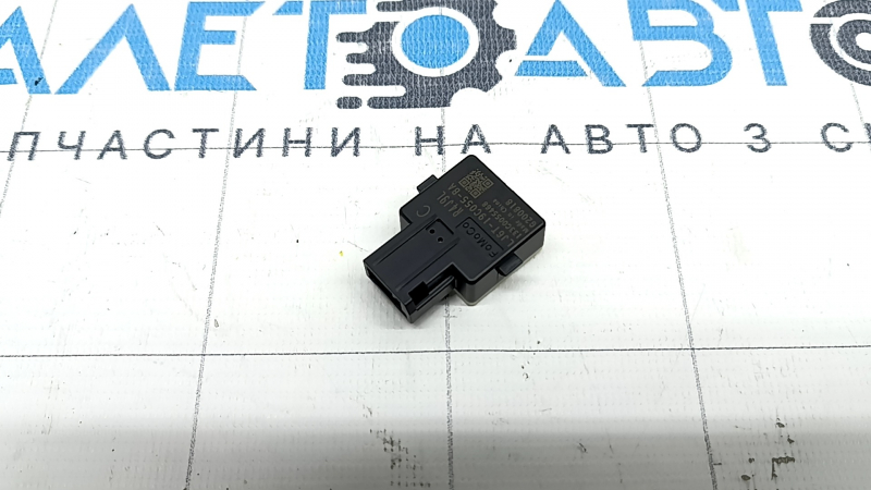 Микрофон в потолке Ford Escape MK4 20-