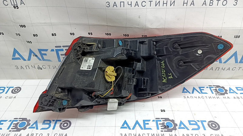 Фонарь внешний крыло левый Honda Accord 18-20 hybrid, царапины, потёрта