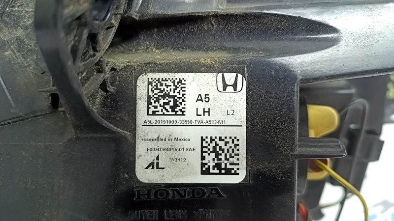 Фонарь внешний крыло левый Honda Accord 18-20 hybrid, царапины, потёрта