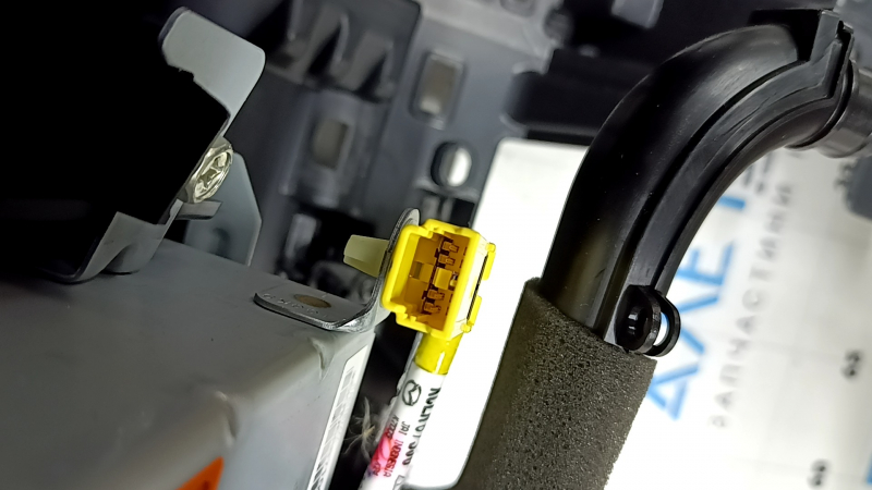 Торпедо передняя панель с AIRBAG Mazda CX-90 24-26 черная