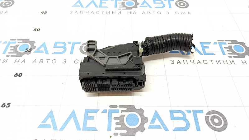 Фишка на блок ECU компьютер двигателя Mazda CX-90 24-26 PHEV большая