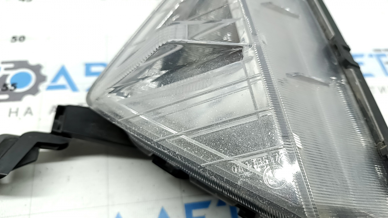 Поворотник левый Hyundai Elantra AD 19-20 песок, потёртость