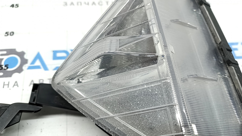 Поворотник левый Hyundai Elantra AD 19-20 песок, потёртость