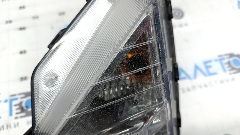 Поворотник левый Hyundai Elantra AD 19-20 песок, потёртость