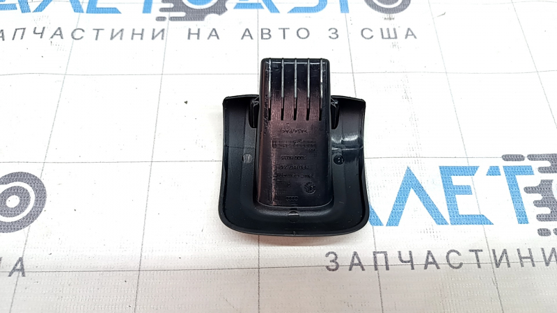 Накладка Isofix заднего ряда Audi Q5 8R 09-17 черная