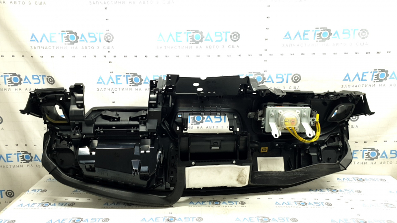 Торпедо передняя панель с AIRBAG Mazda CX-9 16-23 черная, царапины
