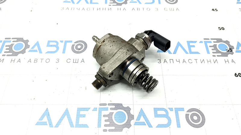 Топливный насос высокого давления ТНВД Audi A3 8V 16-20 2.0T