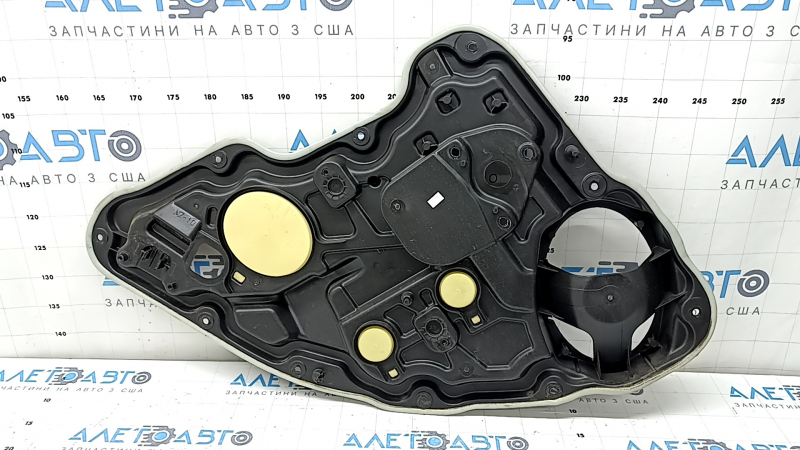 Панель двери внутренняя задняя правая Jeep Cherokee KL 14-23