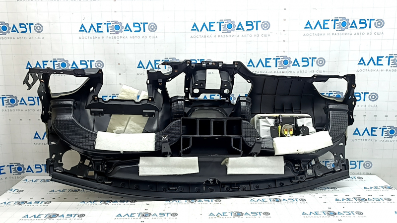 Торпедо передняя панель с AIRBAG Jeep Cherokee KL 19-19 черная