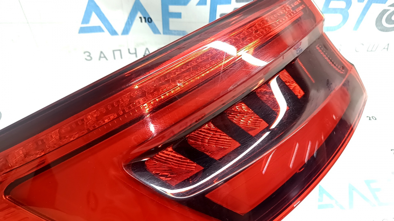 Фонарь внешний крыло левый Audi A4 B9 17-17 седан LED, царапины