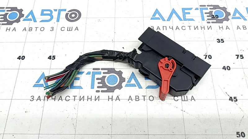 Caracteristică pentru MODULUL DE CONTROL AL COMPUTERULUI FRÂNEI DE PARCARE Jeep Cherokee KL 19-19