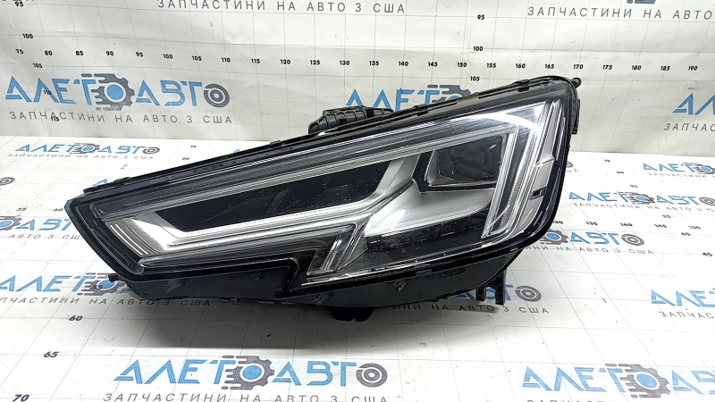 Фара передняя левая в сборе Audi A4 B9 17-19 Full LED, песок
