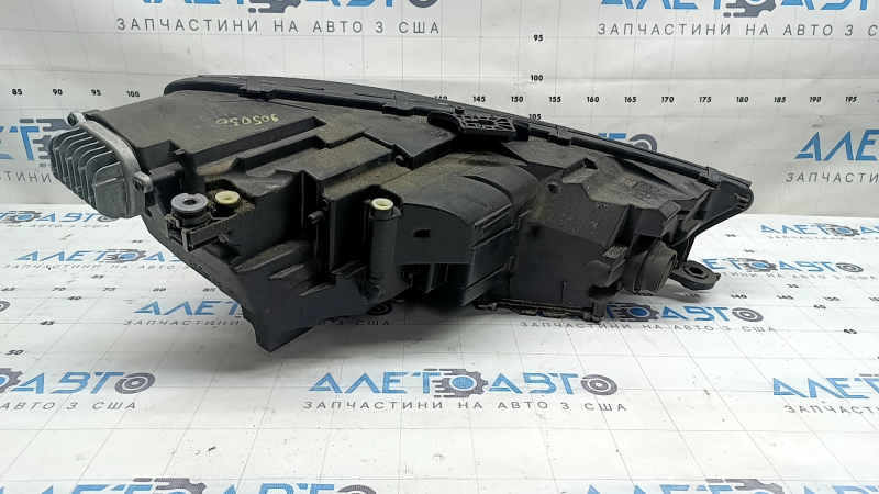 Фара передняя левая в сборе Audi A4 B9 17-19 Full LED, песок