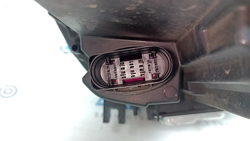 Фара передняя левая в сборе Audi A4 B9 17-19 Full LED, песок