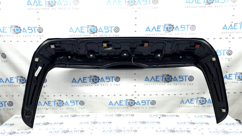 Спойлер двери багажника BMW X7 G07 19-26 2 части, потёрт, царапины, в клее