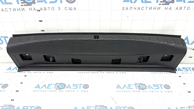 Накладка проема багажника BMW 5 G30 17-23 черная, царапины