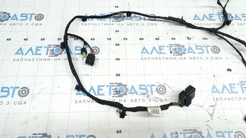 Проводка переднего бампера BMW X7 G07 19-22 на усилителе, на датчики удара, сигналы, и жалюзи