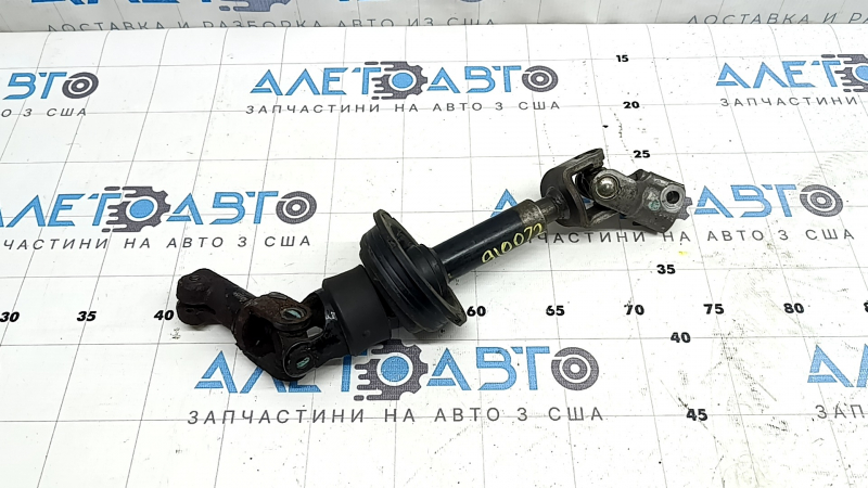 Рулевой карданчик Toyota Camry v40 hybrid ржавый