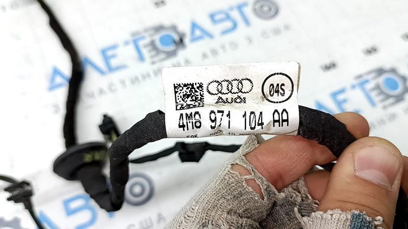 Проводка заднего бампера Audi Q8 19-26 под 6 парктроников и датчик открытия багажника ногой