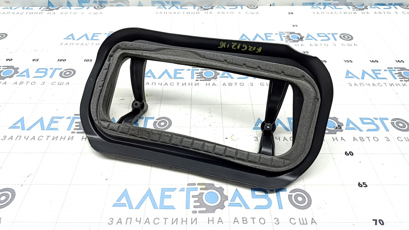 Воздухоприемник печки BMW 7 G11 G12 16-22 задняя часть