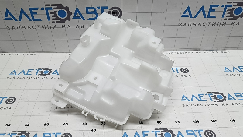 Бачок омывателя Mitsubishi Outlander 17-21