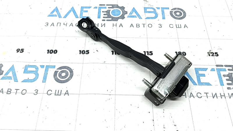 Ограничитель двери задней правой Subaru Forester 25-26