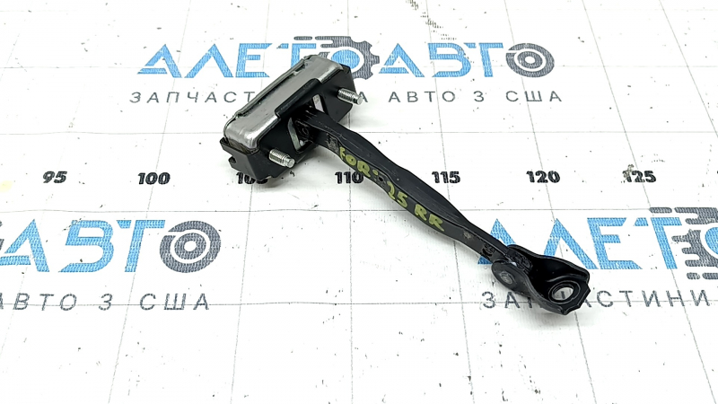 Ограничитель двери задней правой Subaru Forester 25-26