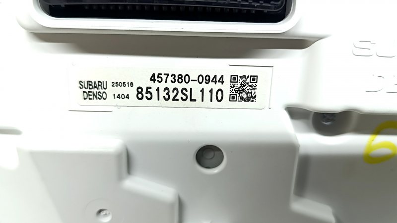 Щиток приборов Subaru Forester 25-26 69