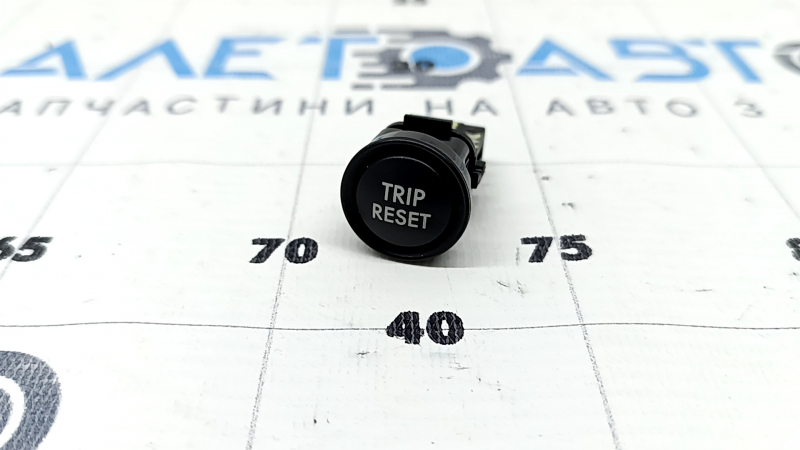 Кнопка TRIP RESET Subaru Forester 25-26
