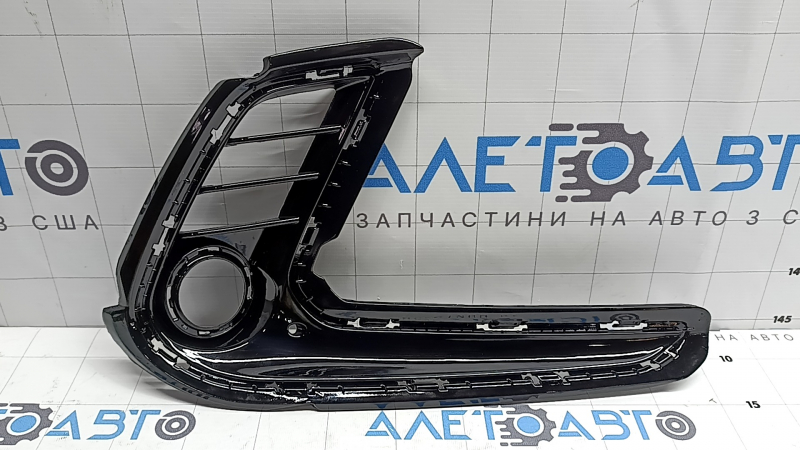 Решетка переднего бампера правая Hyundai Elantra AD 17-18 черный глянец без ДХО под ПТФ без хрома