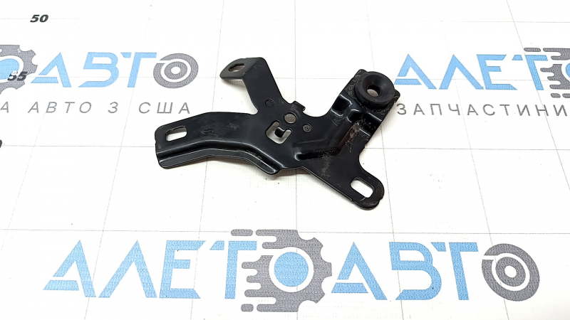 Кронштейн защиты приводного ремня Subaru Forester 25-26 2.5