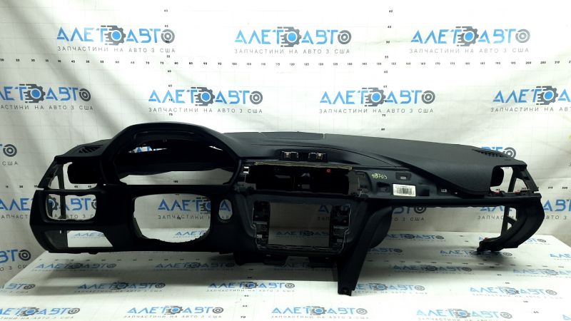 Торпедо передняя панель с AIRBAG BMW 3 F30 12-18 4d черная, под проекцию