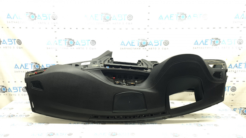 Торпедо передняя панель с AIRBAG BMW 3 F30 12-18 4d черная, под проекцию