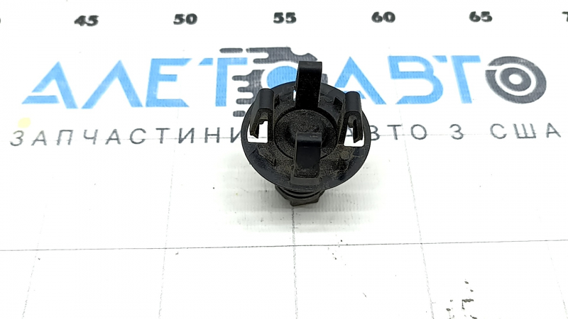 Отбойник капота правый Mercedes X247 GLB 20-26