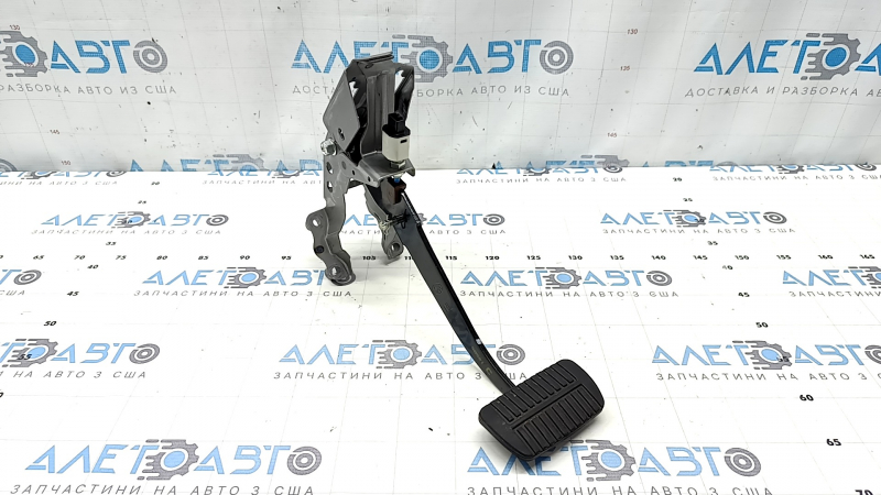 Педаль тормоза Subaru Forester 25-26