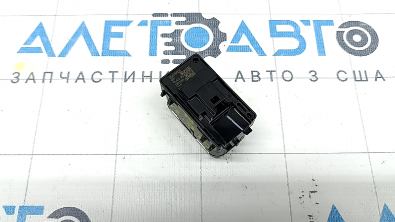 Управление стеклоподъемником передним правым Mercedes X247 GLB 20-26 черное