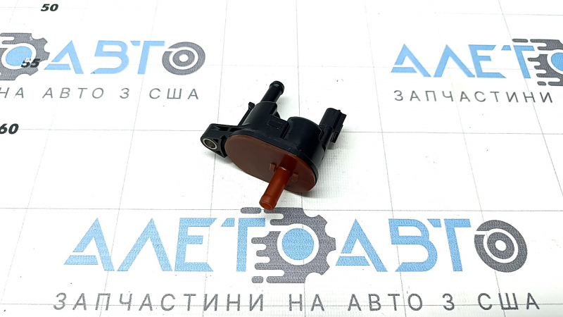 Соленоид клапан продувки паров топлива Subaru Forester 25-26 2.5