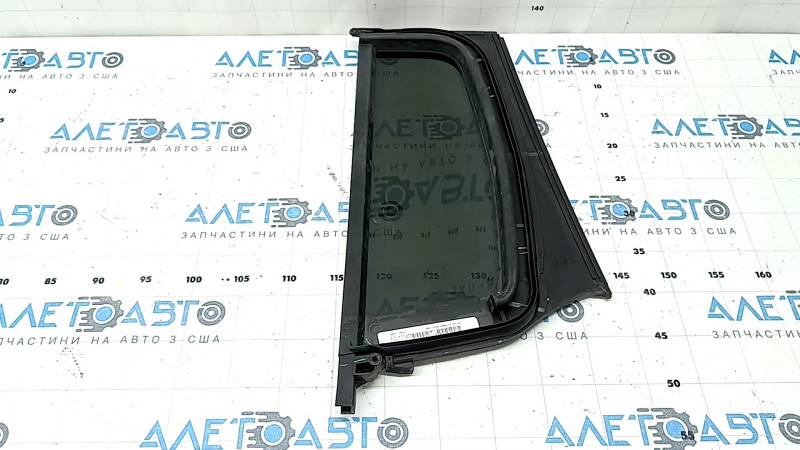 Стекло двери треугольник заднее правое Mercedes X247 GLB 20-26 тонировка