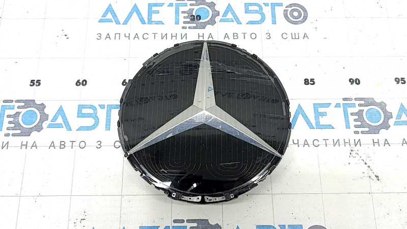 Эмблема решетки радиатора grill Mercedes X247 GLB 20-26 под радар, с подогревом, нет обрамления, царапины