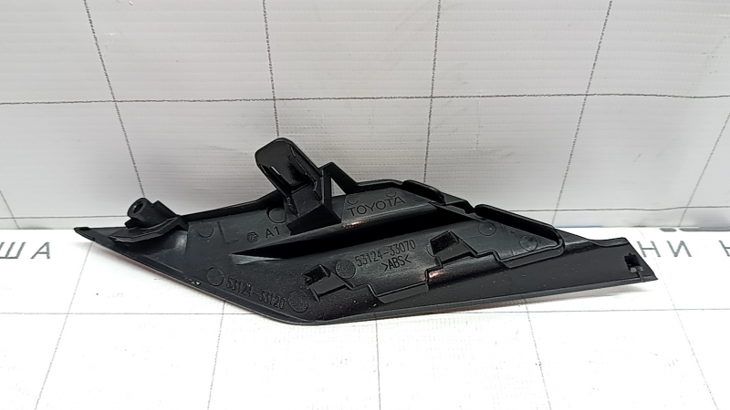 Молдинг решетки радиатора grill левый Toyota Camry v70 18-19 LE/XLE