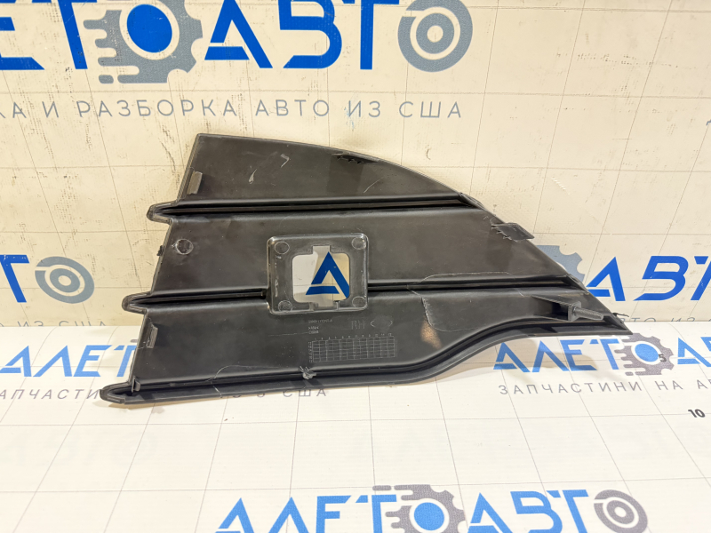 Решетка переднего бампера правая Ford Escape MK3 13-16 дорест глянец без заглушки